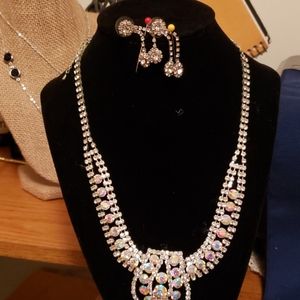 Beautiful  crystal  necklace  with earrings